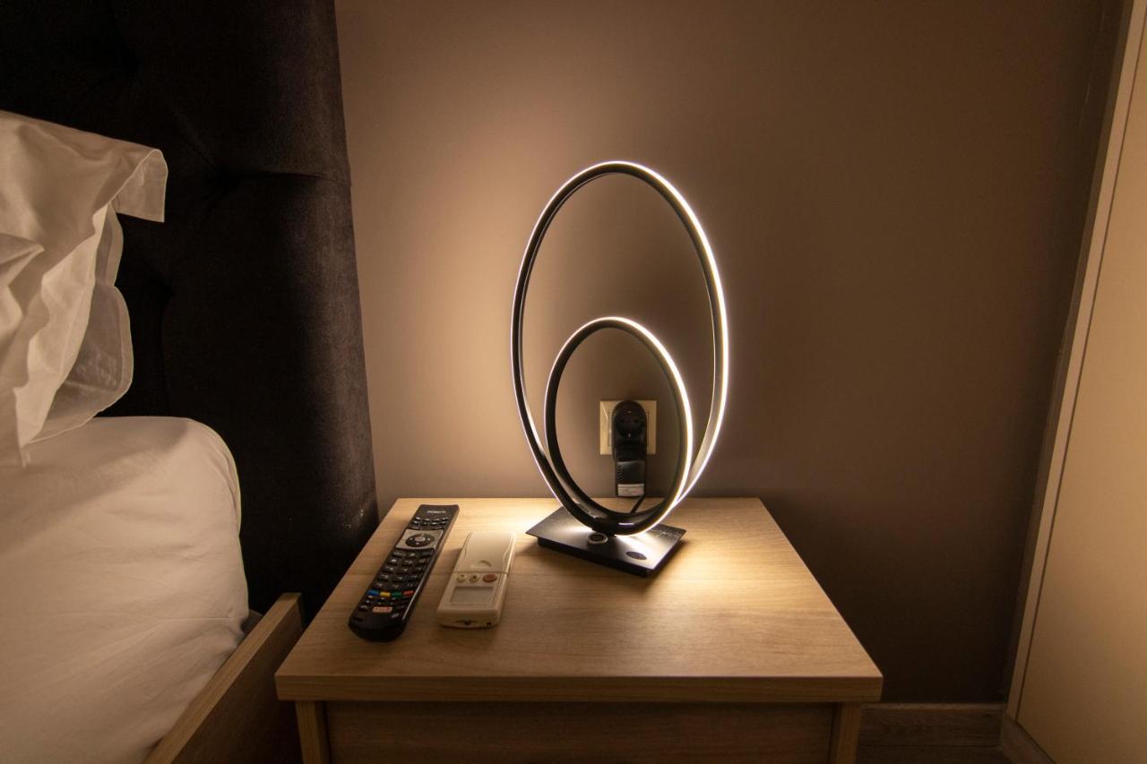 Luxury Apartment 10' From The Center! Athene Buitenkant foto