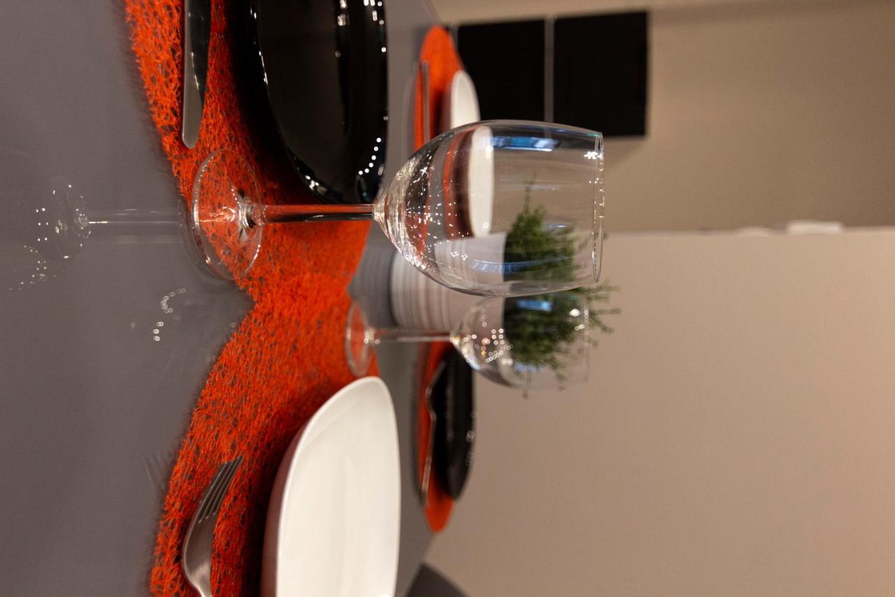 Luxury Apartment 10' From The Center! Athene Buitenkant foto